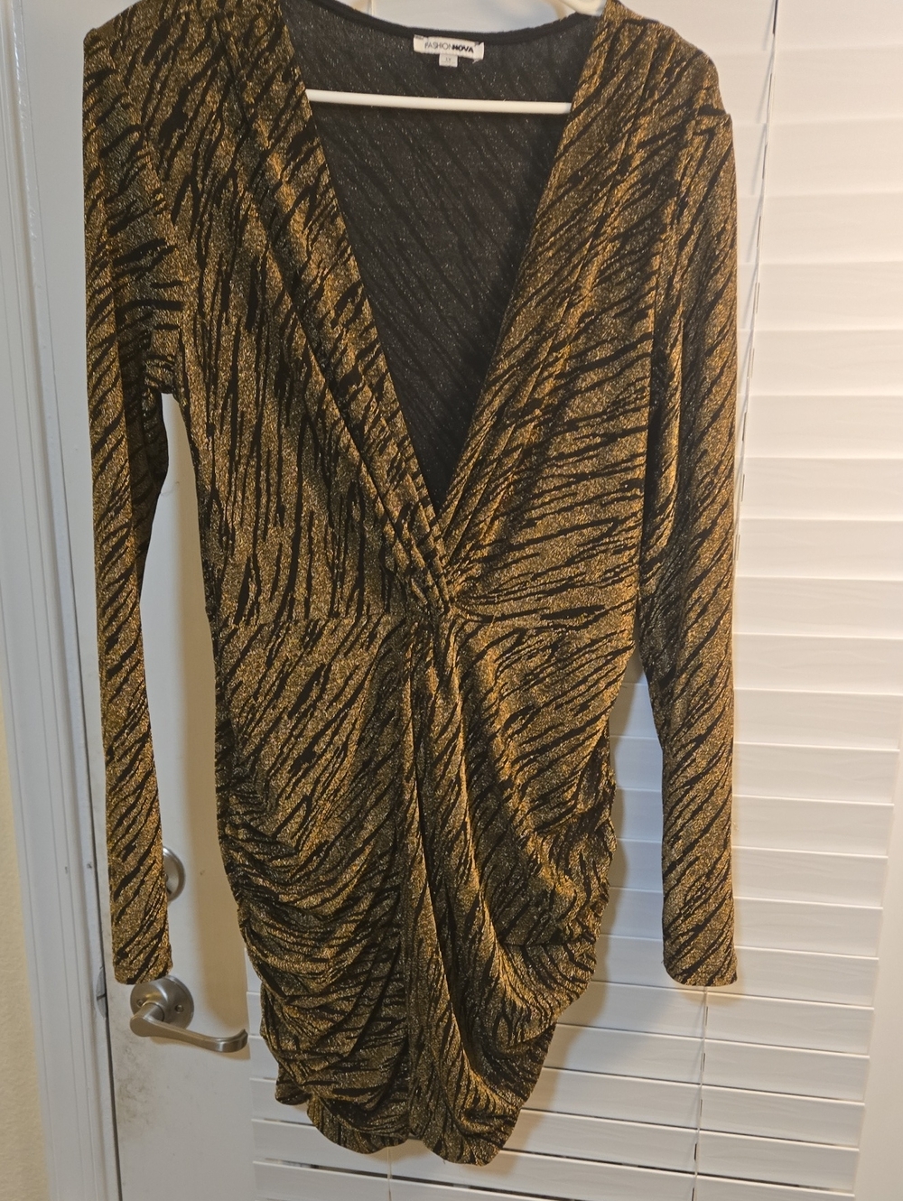 Fashion Nova Black & Gold Metallic Twist Front Long Sleeve Dress